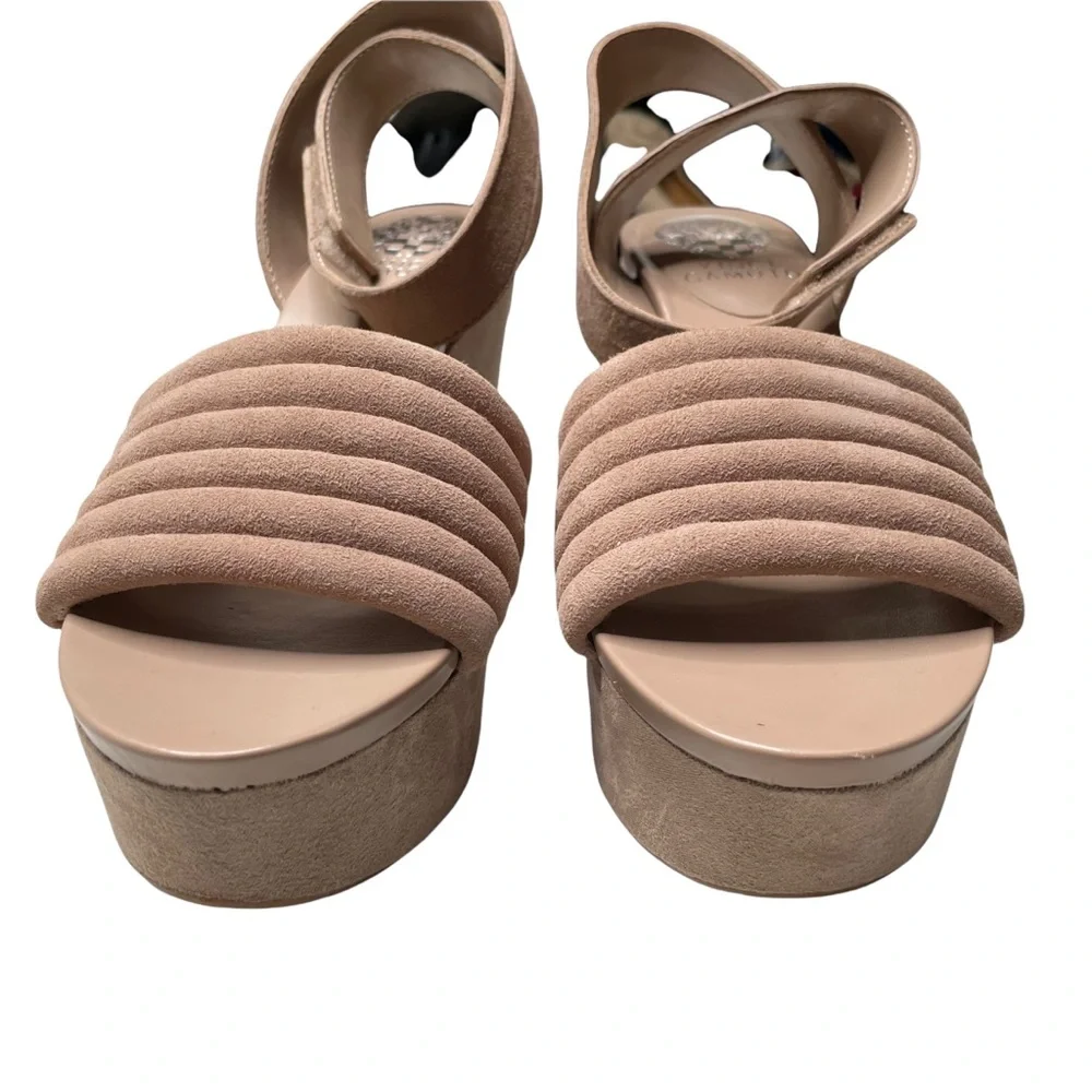 Vince Camuto Size 7 1/2 M